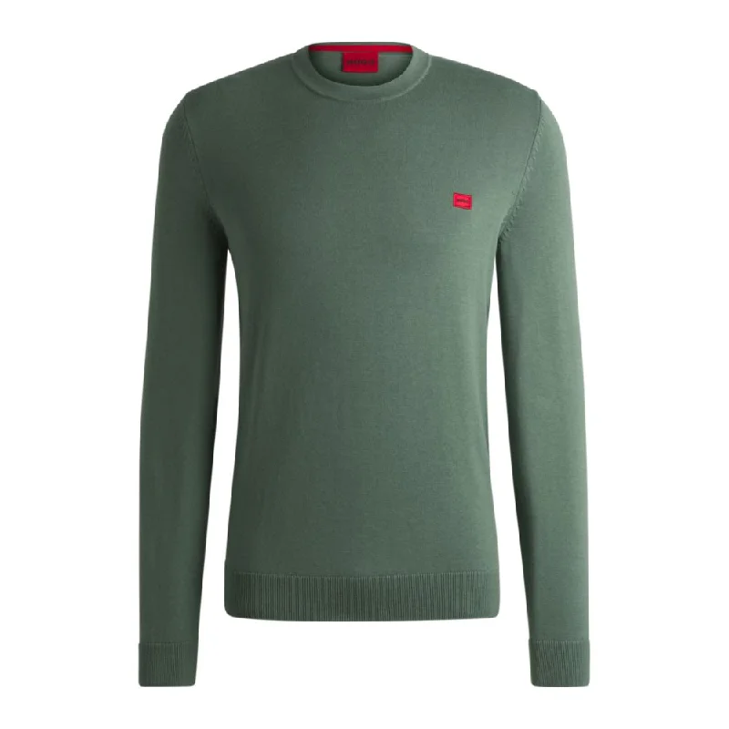 Men's spring knitwear-Knitted cotton sweater with red logo label