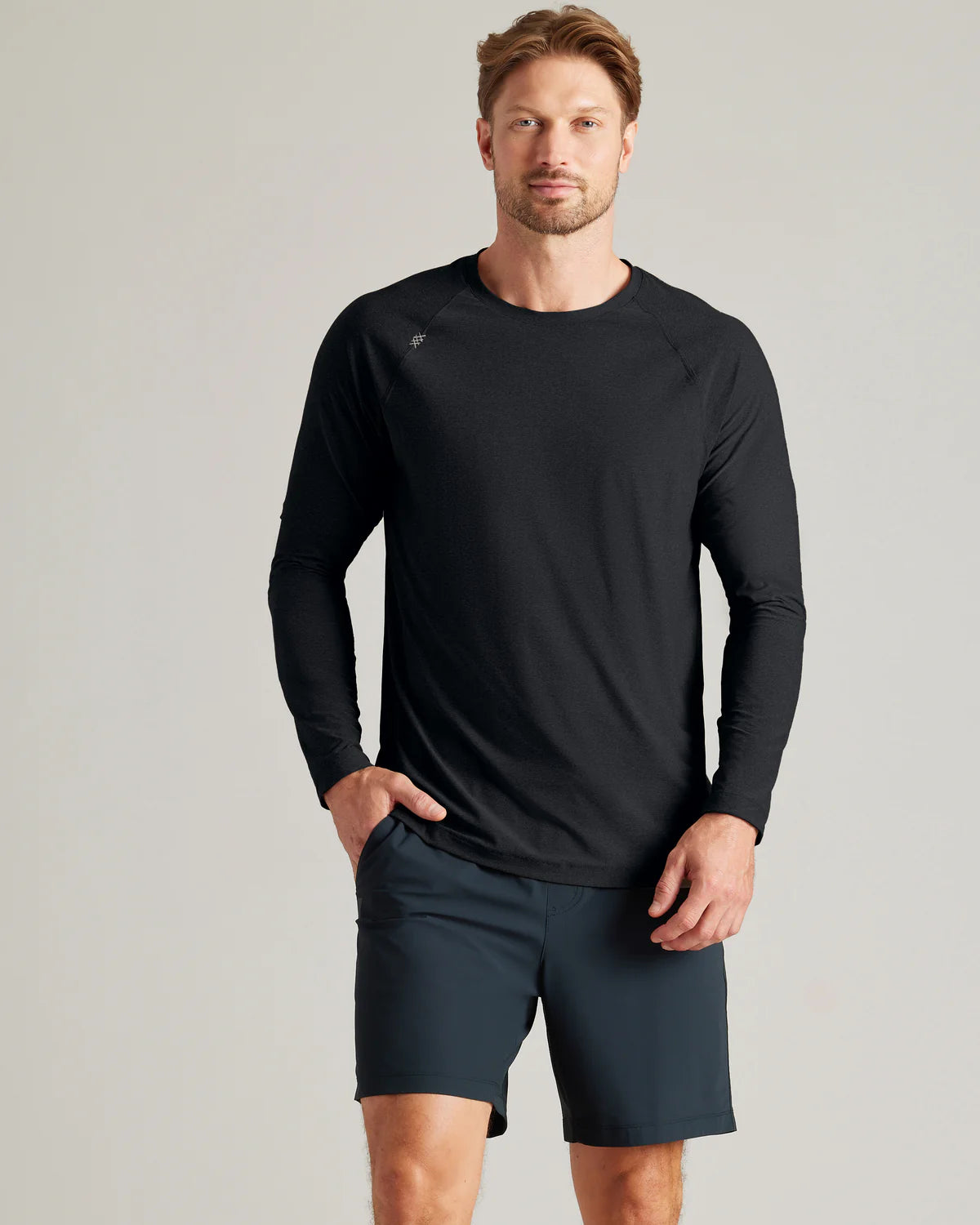 Men's performance gym t-shirt-Rhone Men's Reign Long Sleeve T-Shirt - Black Heather