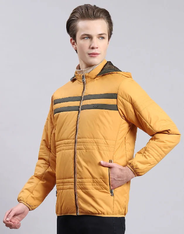 Men's sustainable windbreaker-Men Mustard Solid Hooded Full Sleeve Jacket