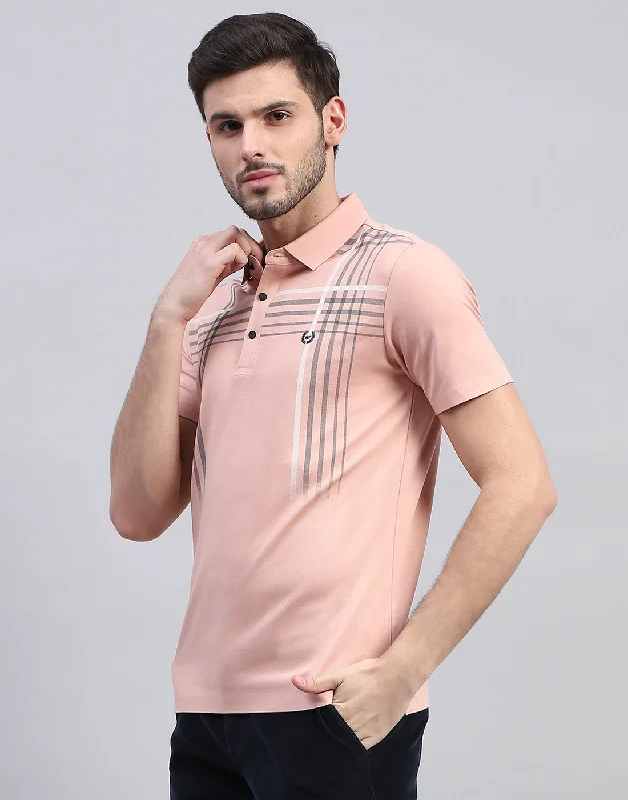 Men's lightweight gym t-shirt-Men Peach Printed Polo Collar Half Sleeve T-Shirt