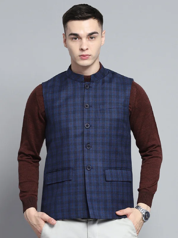 Men's breathable sports jacket-Men Blue Solid Band Collar Sleeveless Jacket