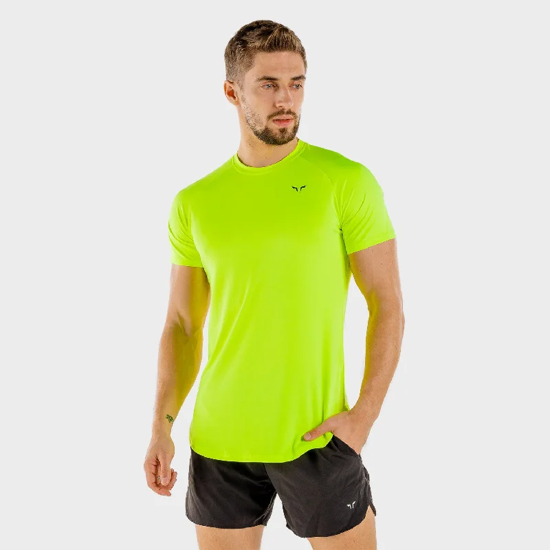 Men's lightweight gym t-shirt-Limitless Razor Tee - Neon