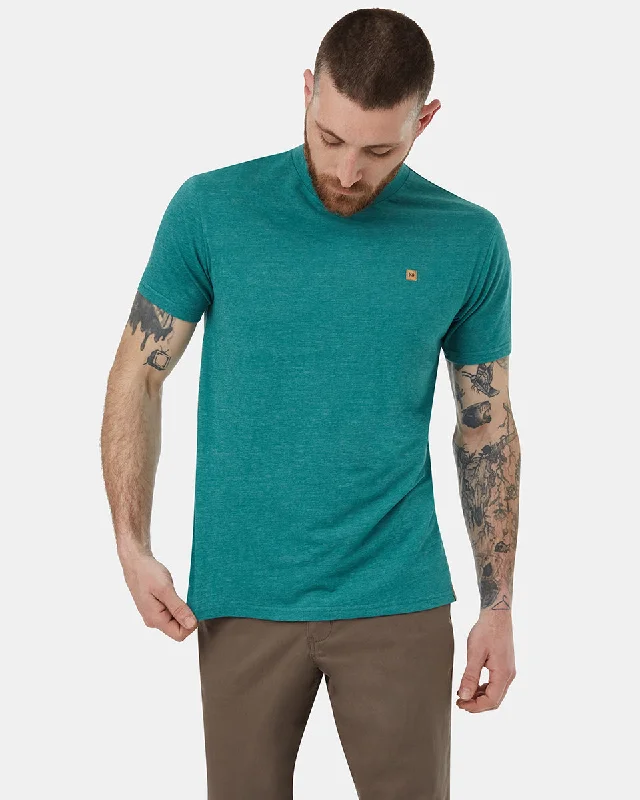 Men's weatherproof workout t-shirt-Hemp Step Hem T-Shirt