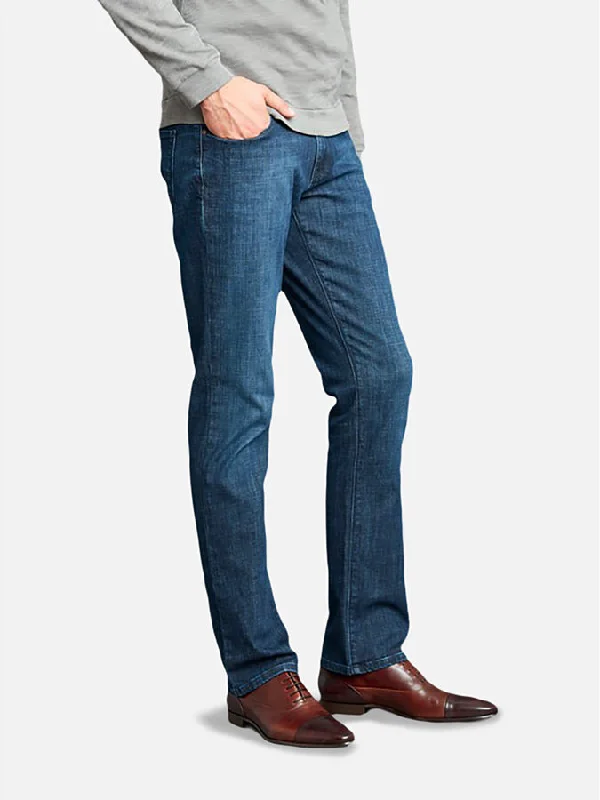 Men's tech-inspired casual pants-Straight Mosco Jeans