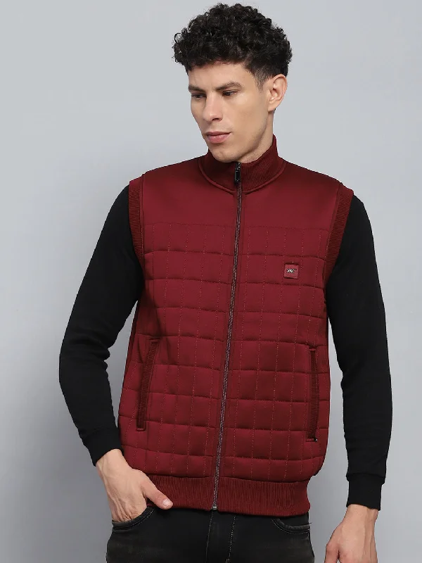 Men's tech-fabric outdoor jacket-Men Maroon Self Design Mock Neck Sleeveless Jacket