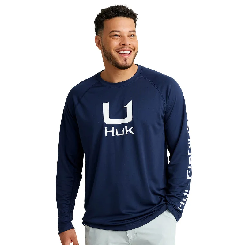 Men's active casual t-shirt-Huk Icon Crew Long Sleeve T-Shirt - Naval Academy