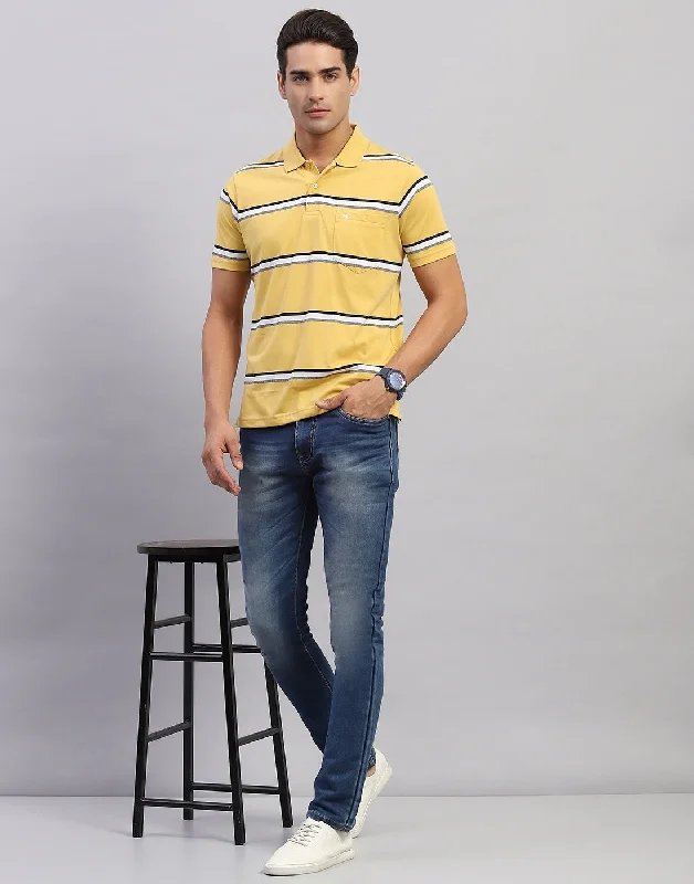 Men's lightweight gym t-shirt-Men Yellow Stripe Polo Collar Half Sleeve T-Shirt